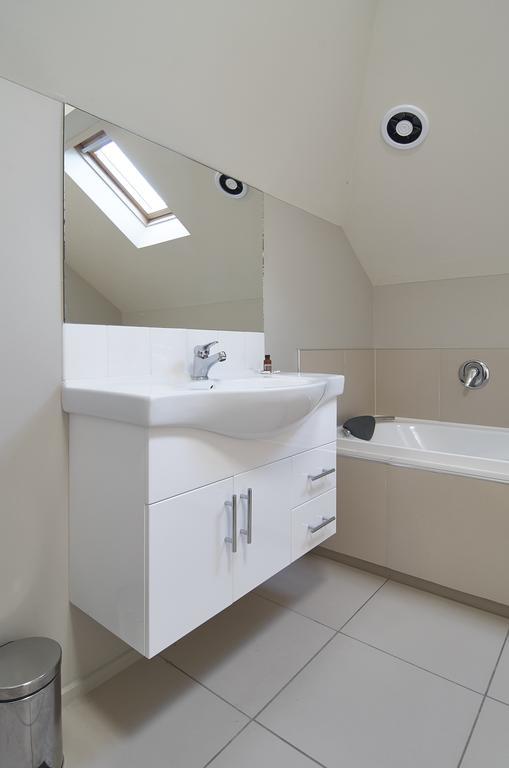 Regents 94B - Christchurch Holiday Homes Экстерьер фото