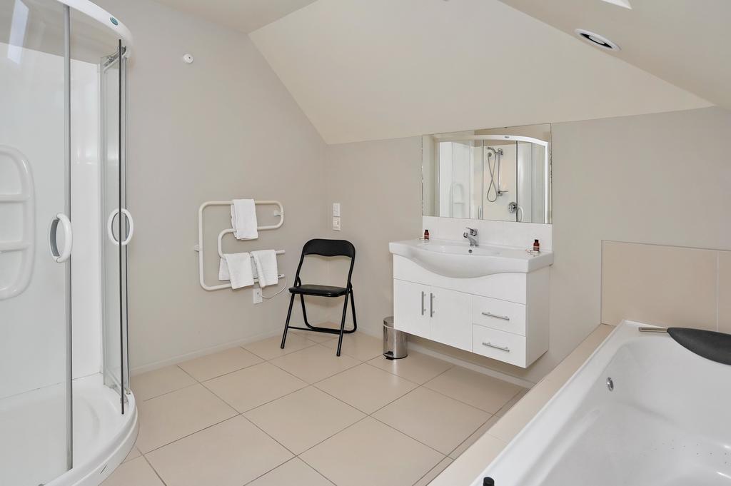 Regents 94B - Christchurch Holiday Homes Экстерьер фото